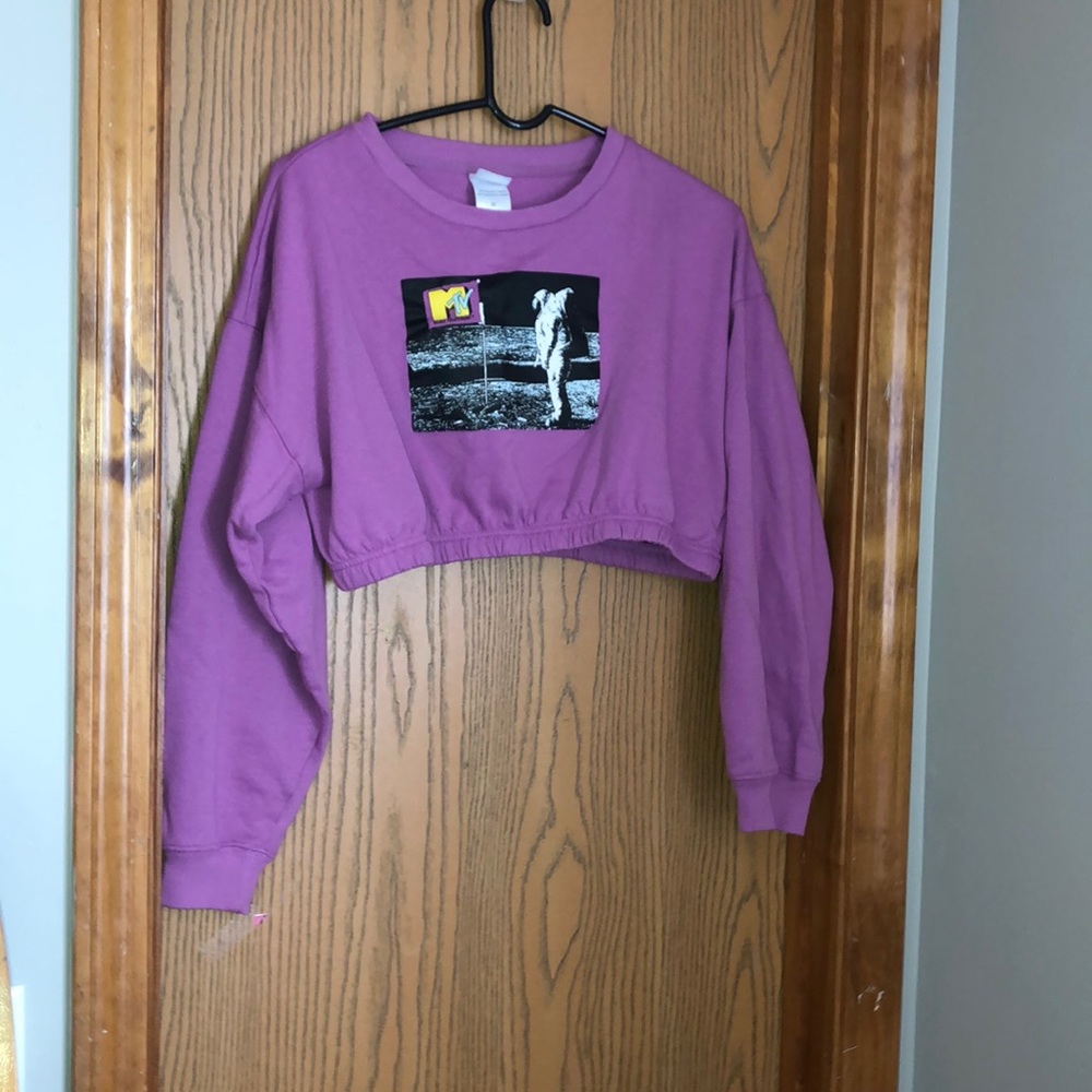 Sweatshirt